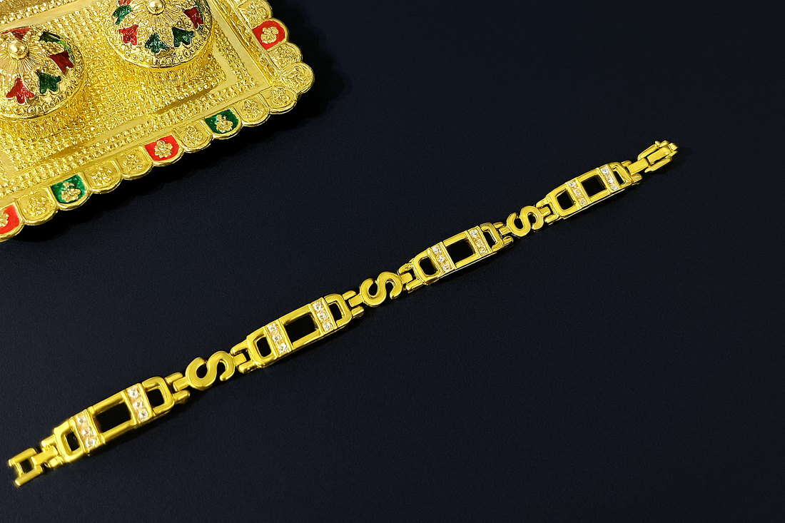 KingStyle Rakhi – Bold Bracelet for Your Bro