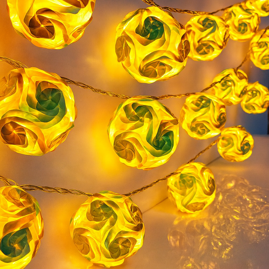 10-Ball Warm Yellow Decorative String Lights
