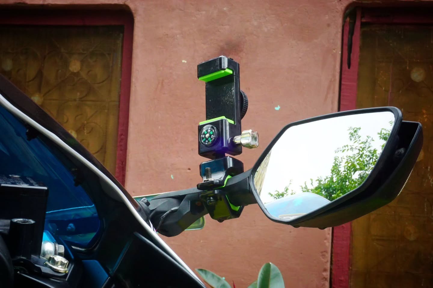 GRIP360 LED Bike Phone Holder 360 Rotation